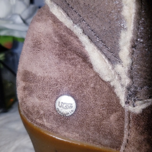 UGG brown and cream wedge boots - Picture 5 of 8
